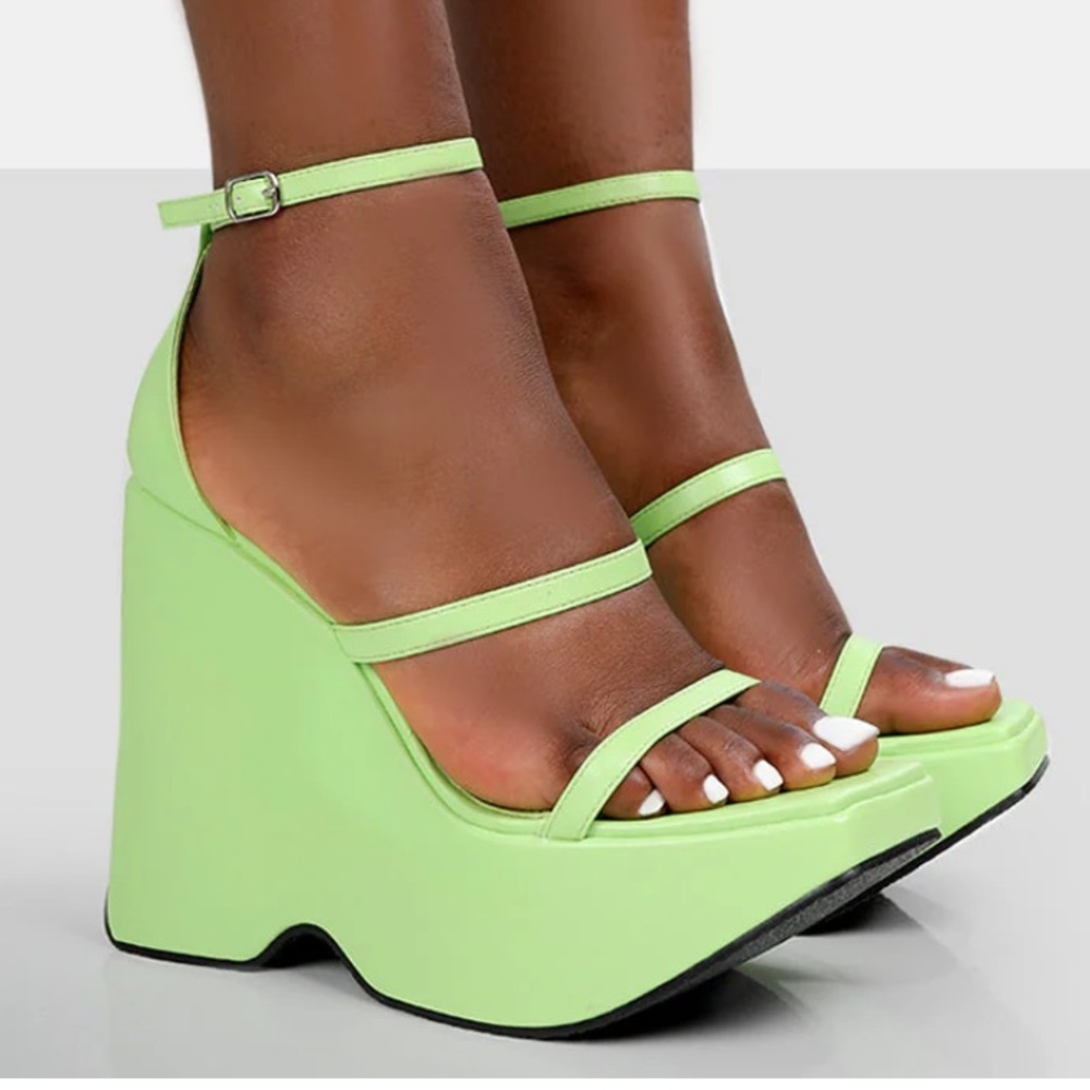 Duke like strappy square toe platform wedge high heels